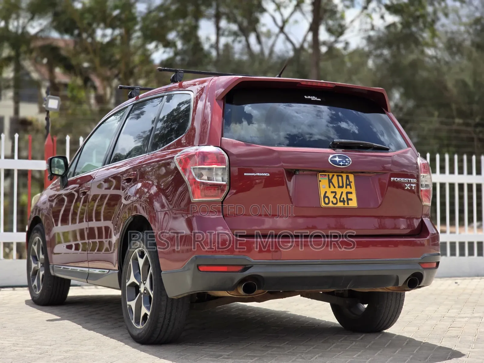 Subaru Forester 2.0XT Premium 4dr SUV AWD (2.0L 4cyl Turbo CVT) 2014