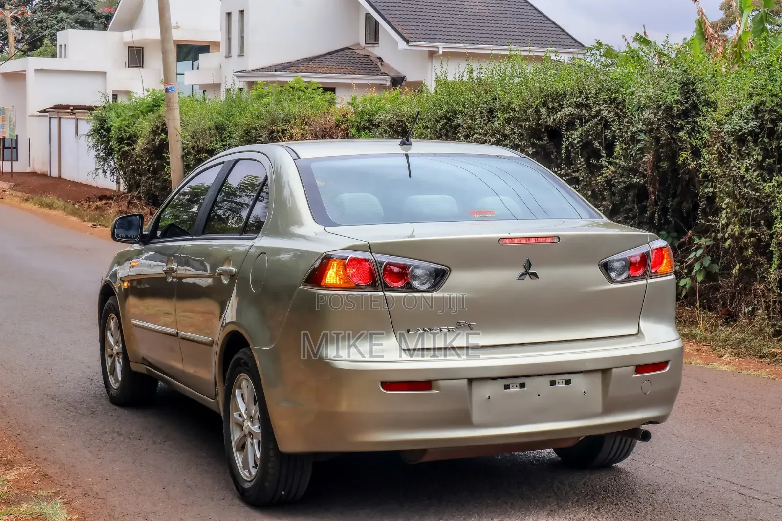 Mitsubishi Lancer 2010 Beige