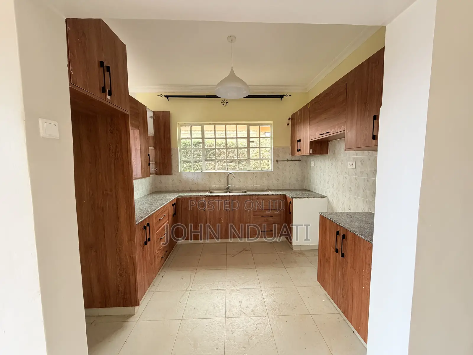 5bdrm Mansion in Ruiru, Membley Estate for rent