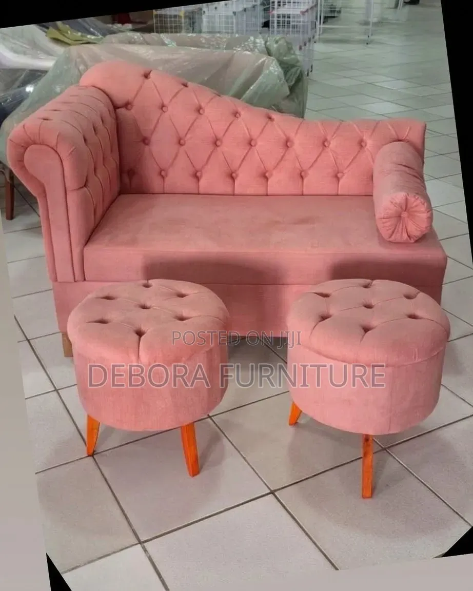 Luxury Chesterfield Chaise Lounge Chair Set + 2 Round Tufted Ottomans