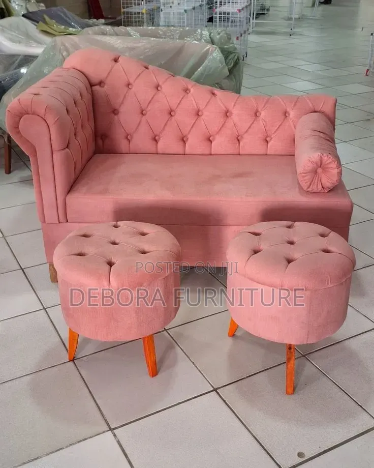 Luxury Chesterfield Chaise Lounge Chair Set + 2 Round Tufted Ottomans