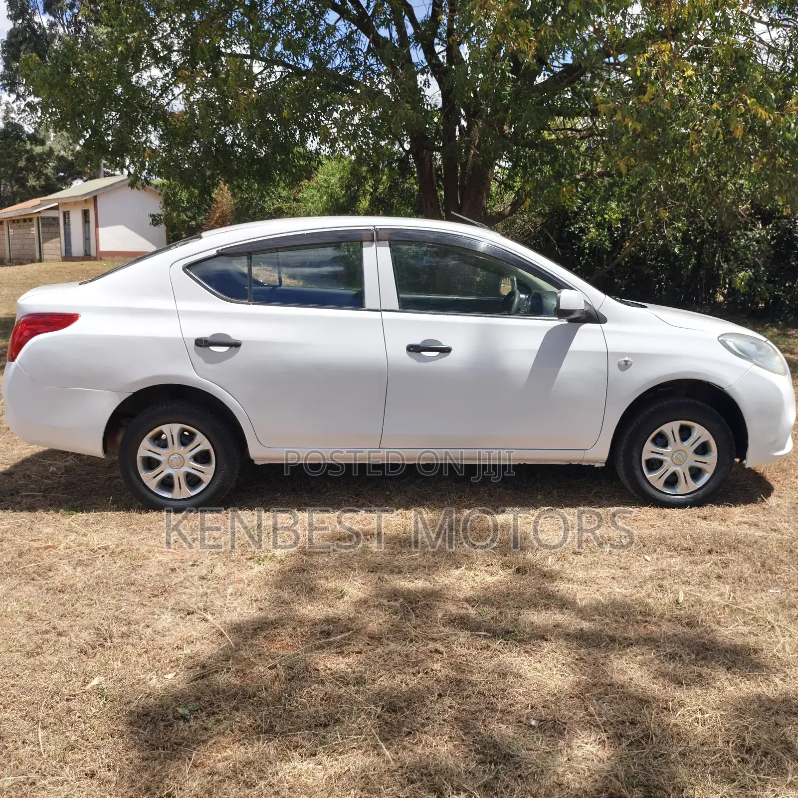 Nissan Latio 1.2 2013 White