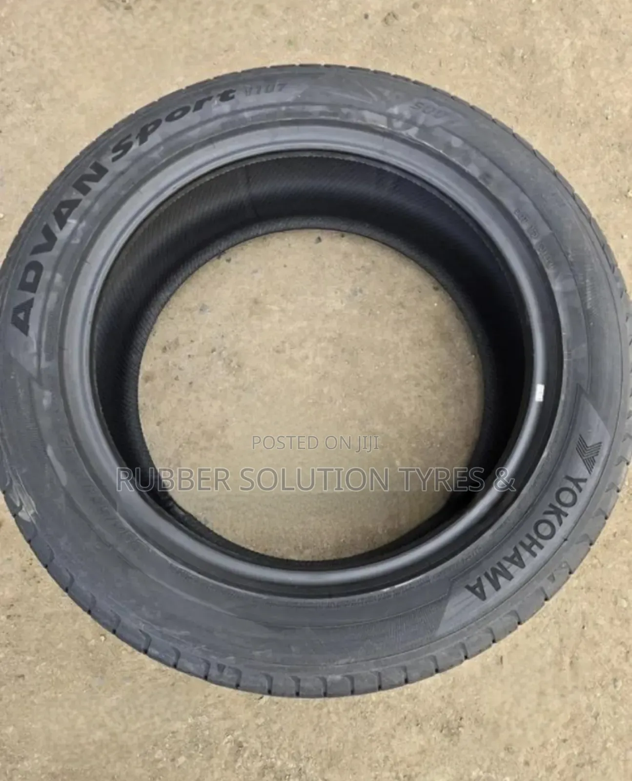 235 /55 R19 Yokohama Tyres 105y Advan Sport