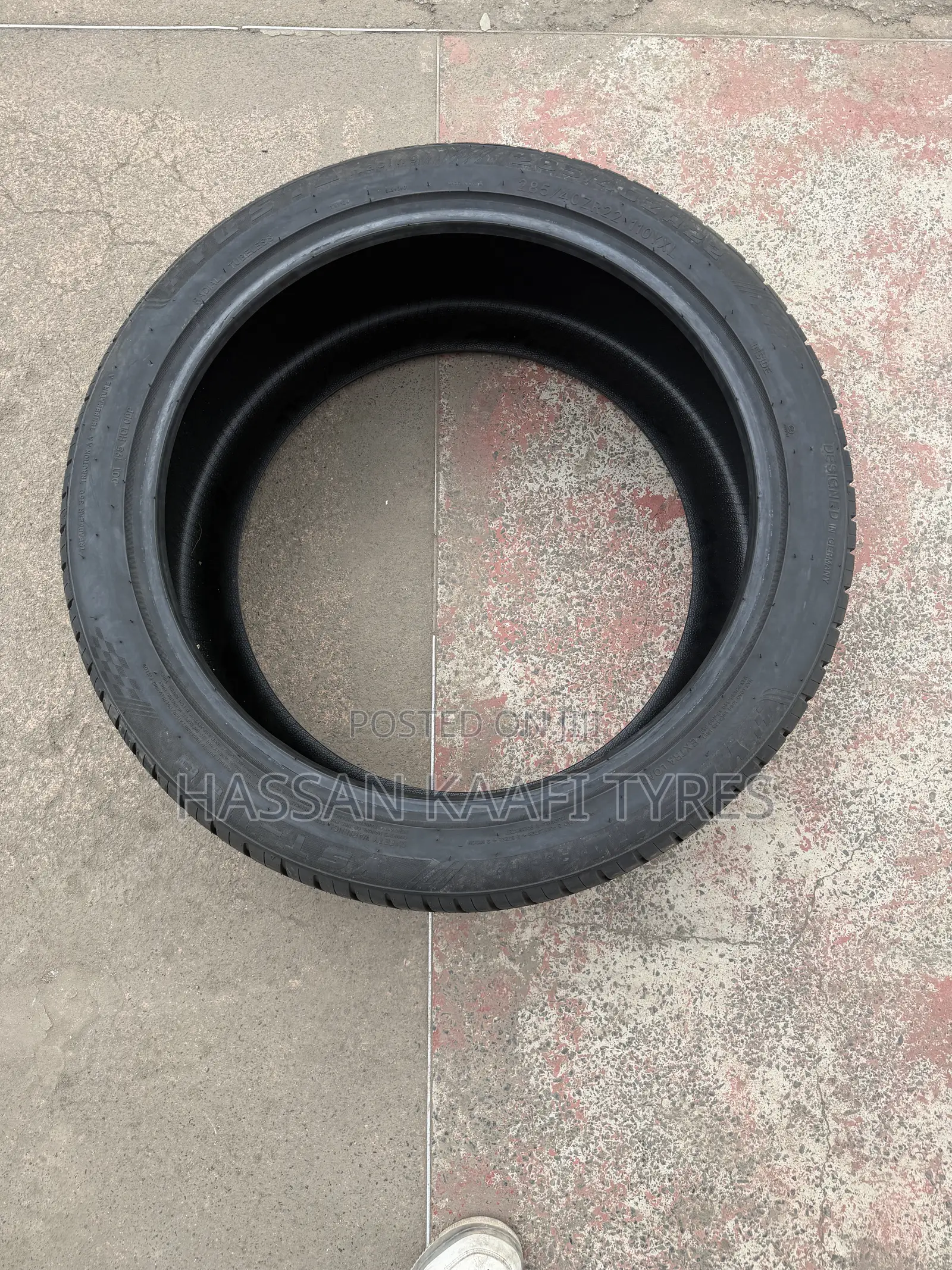 285/40r22 Yusta Tyre