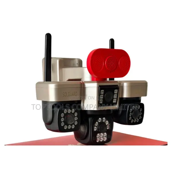 Solar Camera Four-Lenses: 1 Lenses 360 Degrees PTZ and 1 Bullet Lens