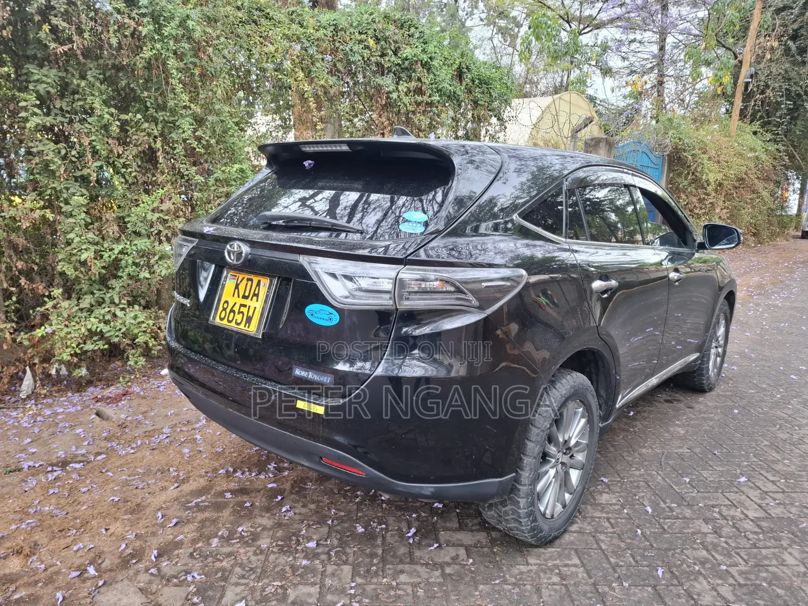 Toyota Harrier 2.0 2014 Black