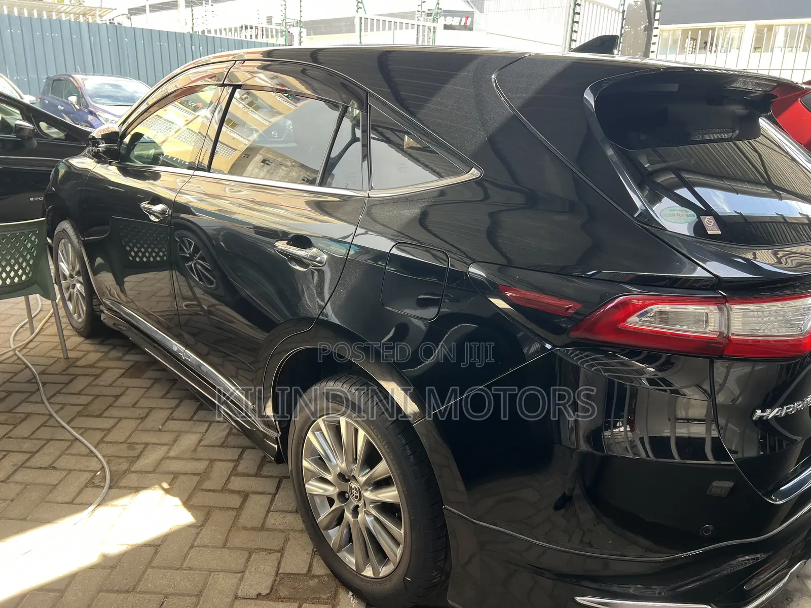 Toyota Harrier 2019