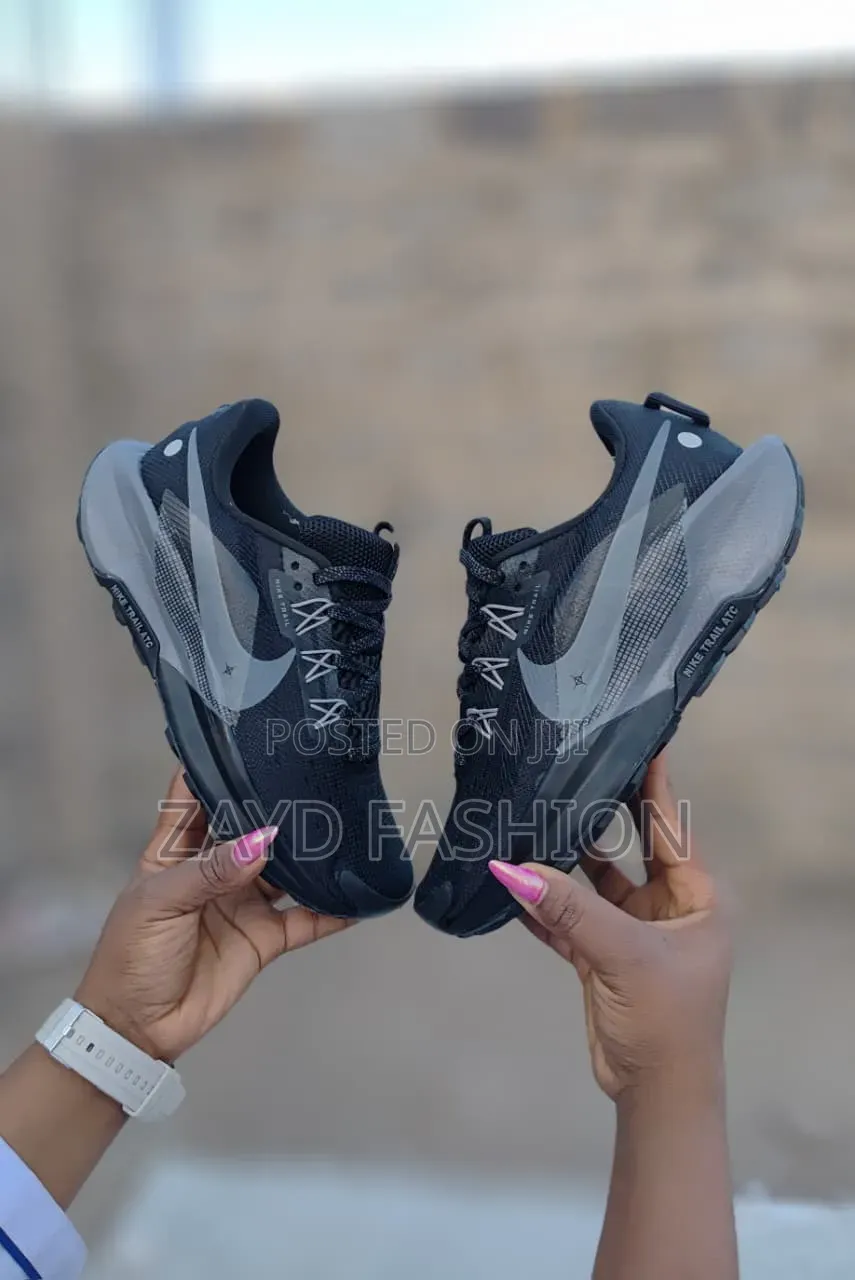 Nike Trail 5 Black/Grey