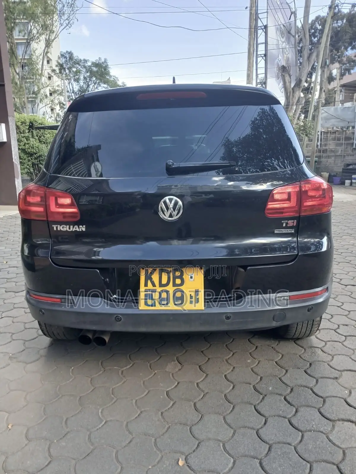 Volkswagen Tiguan S with Sunroof 2013 Black