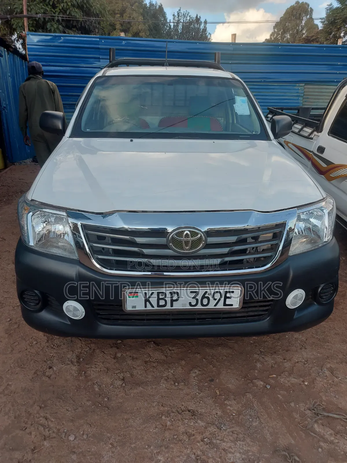 Toyota Hilux 2.5 D-4D SRX 2011 White