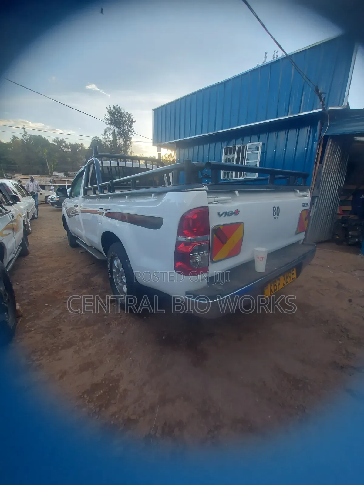 Toyota Hilux 2.5 D-4D SRX 2011 White