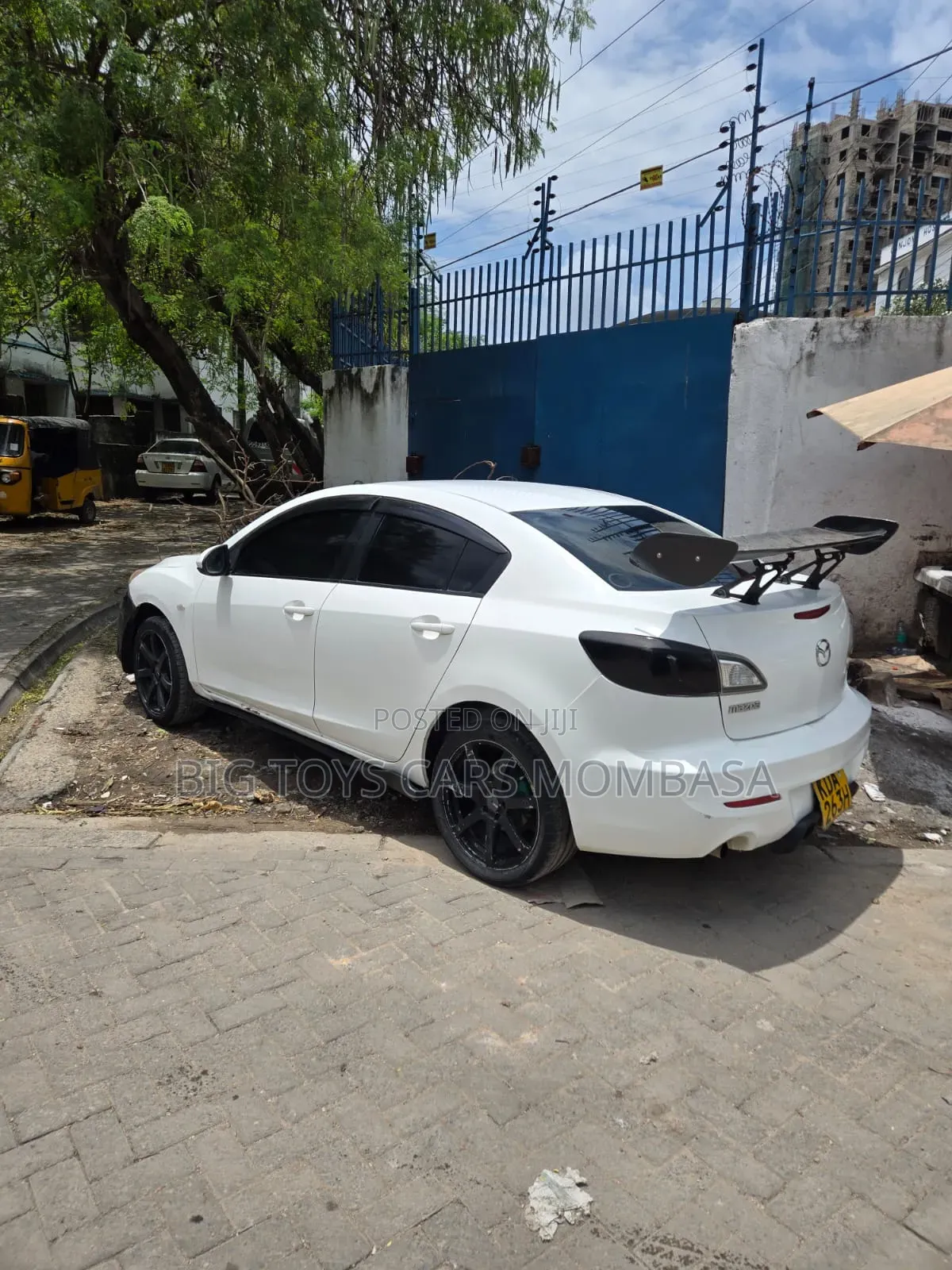 Mazda Axela 2013 White