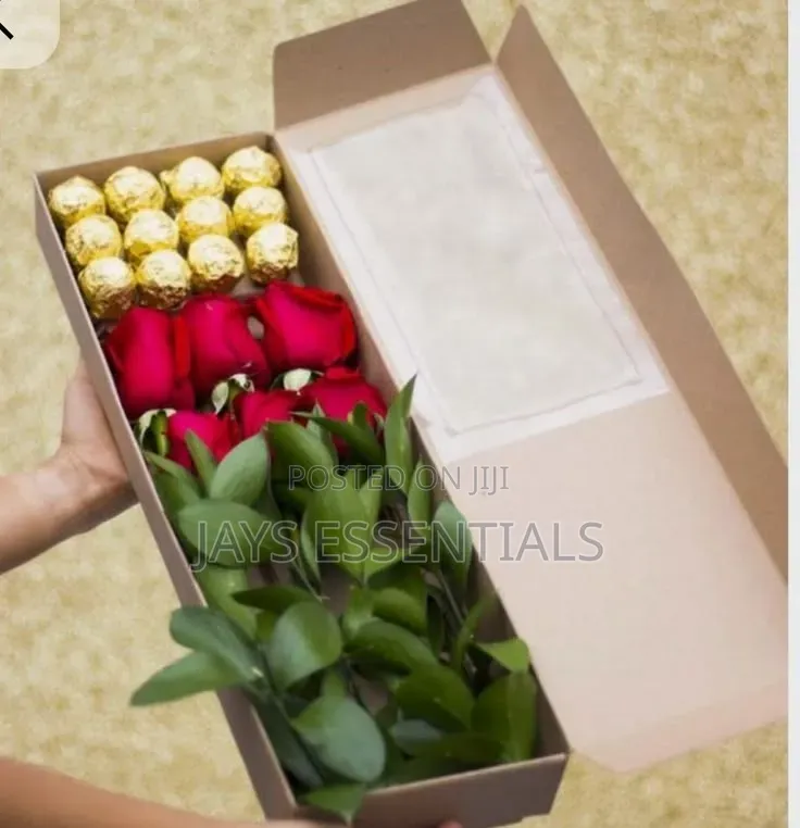 Flower Gift Box (No Flowers) : 20*18*12cm