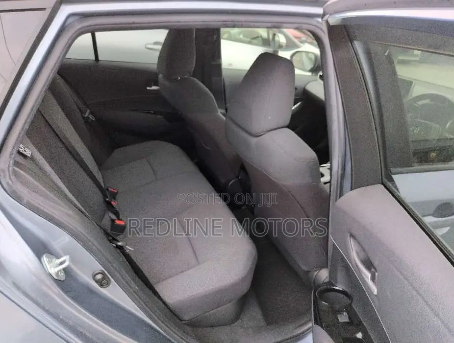Toyota Sienta 1.5 AWD 2019 Silver