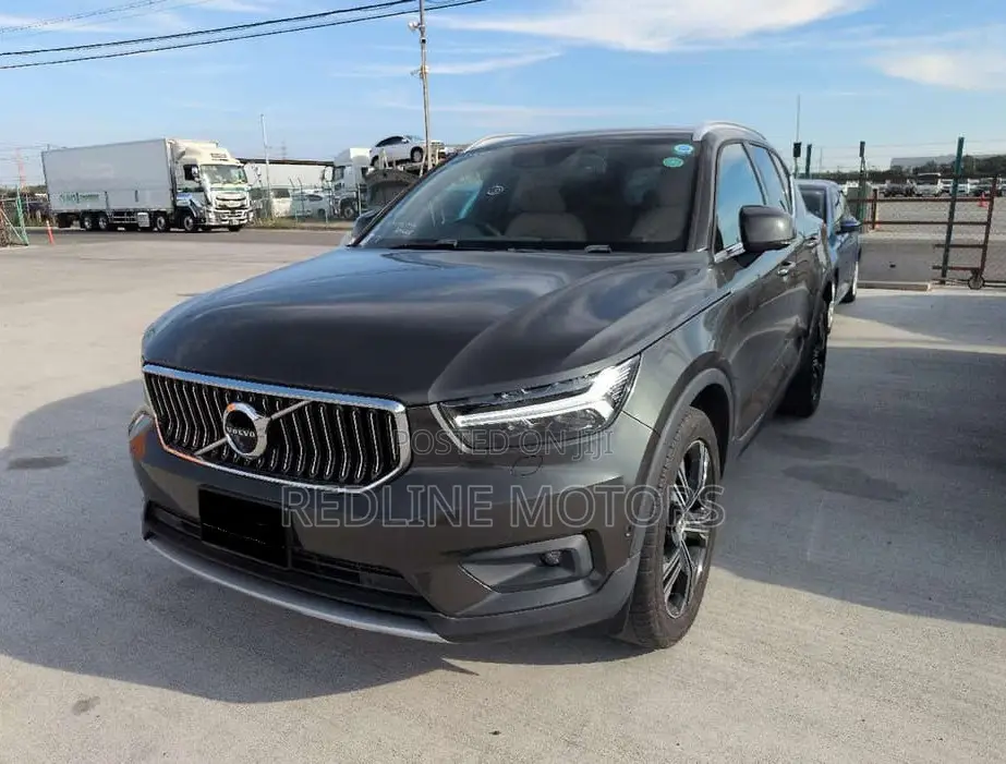 Volvo XC40 T3 Petrol FWD 2019 Black