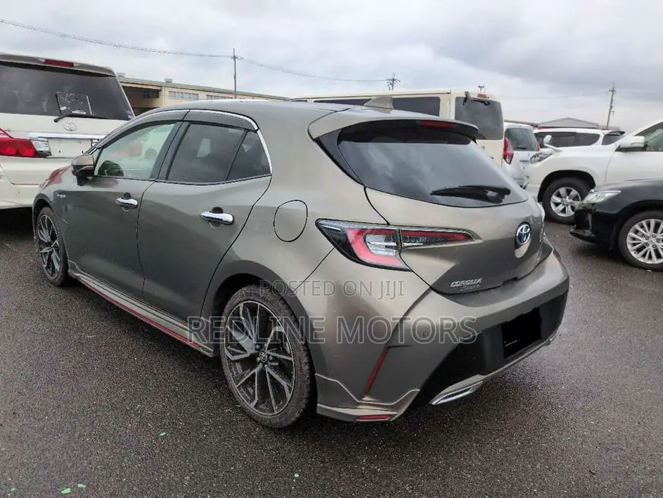 Toyota Corolla LE Eco (1.8L 4cyl 2A) 2019 Ivory
