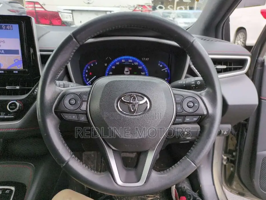 Toyota Corolla LE Eco (1.8L 4cyl 2A) 2019 Ivory
