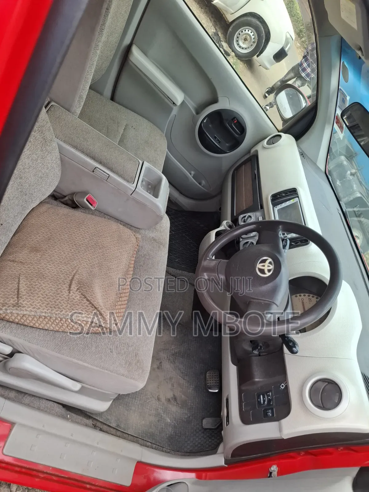 Toyota Passo 1.0 FWD 2012 Red