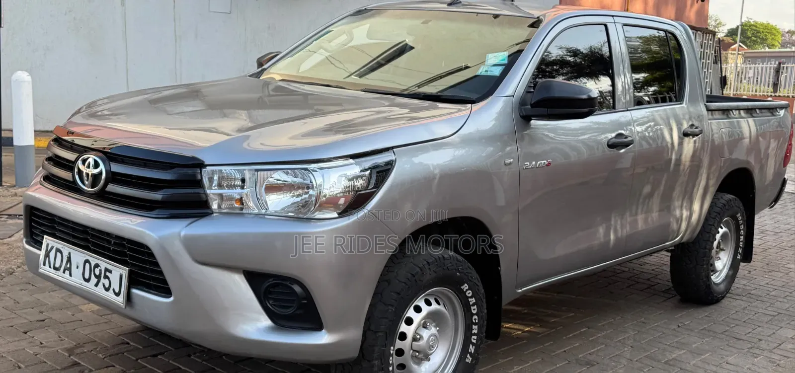Toyota Hilux 2019 Silver