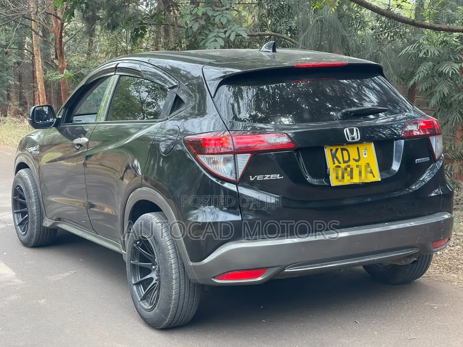 Honda Vezel 1.5 Hybrid 2WD 2016 Black