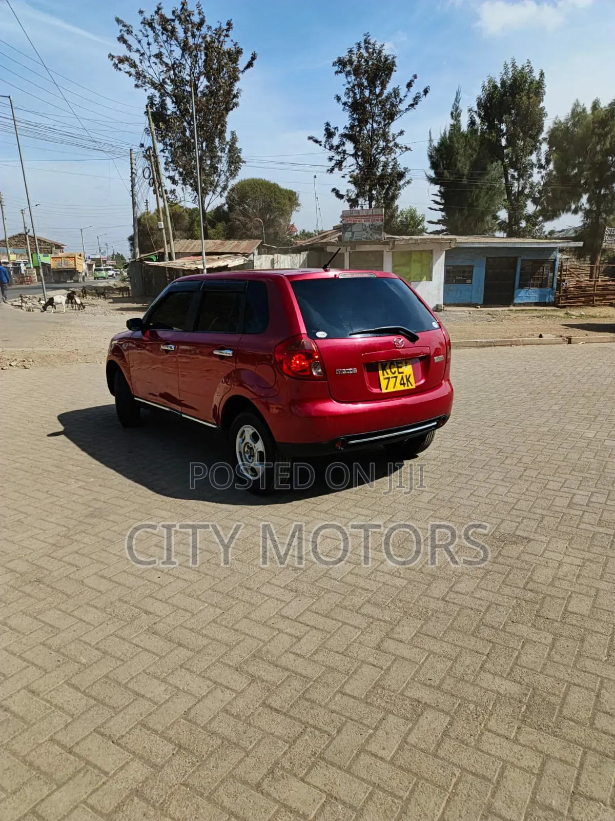 Mazda Verisa 2009 Red