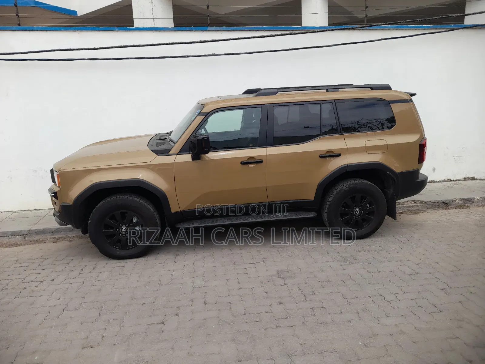 Toyota Land Cruiser Prado 2.7 2024 Gold
