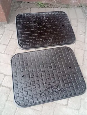Cast Iron Manhole Cover 450 by 600mm