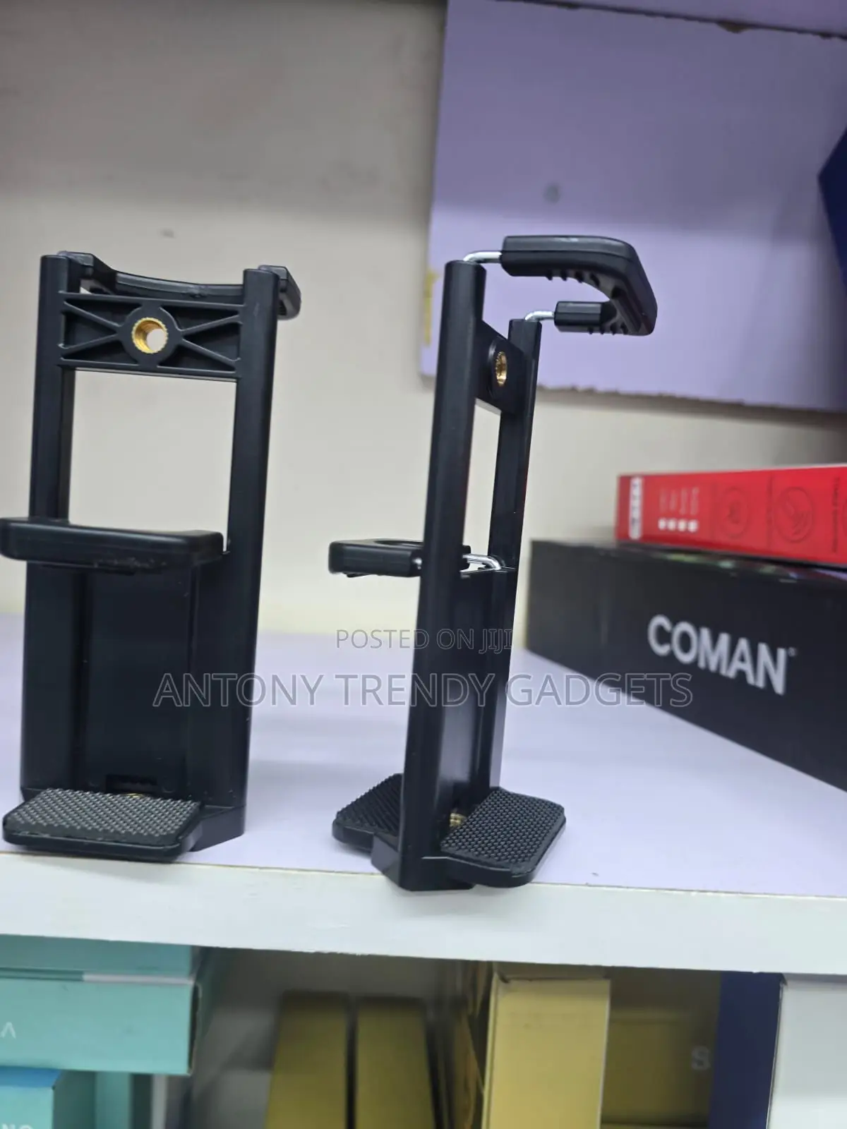 Adjustable Mobile Phone Mount Clip for Photography and Streaming
