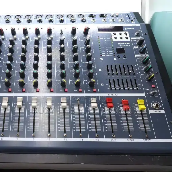 Mackie YA 1202 USB 12 Channel Mixer