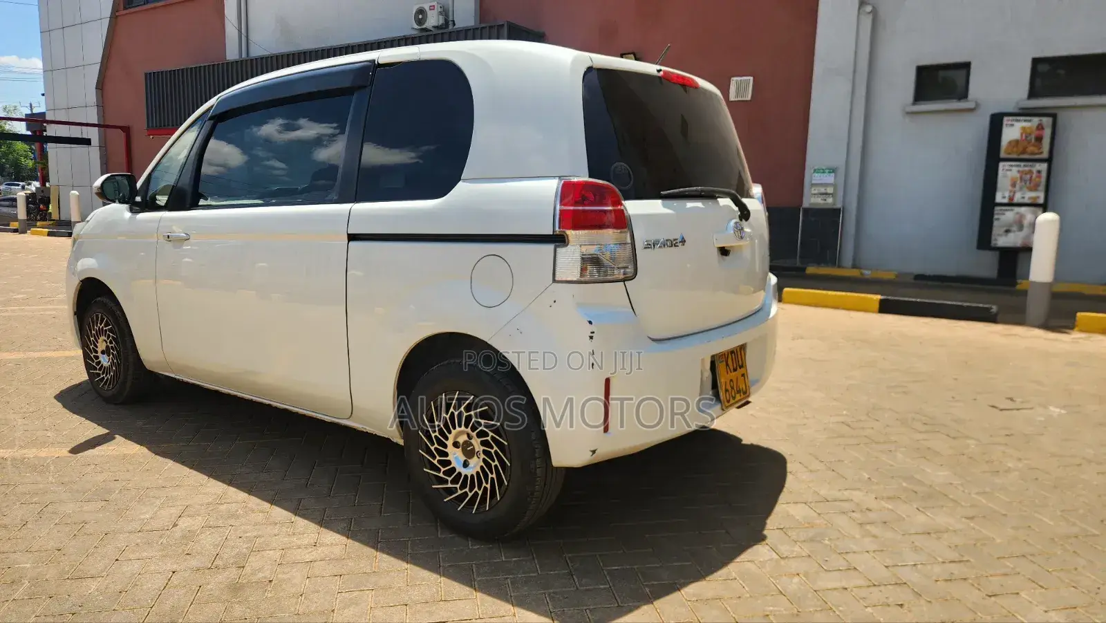 Toyota Spade 1.5 2019 White