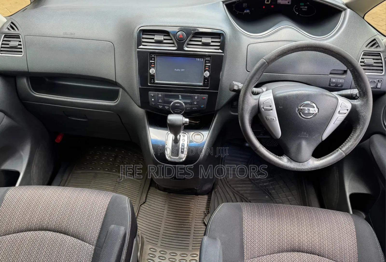 Nissan Serena 2016 Off white