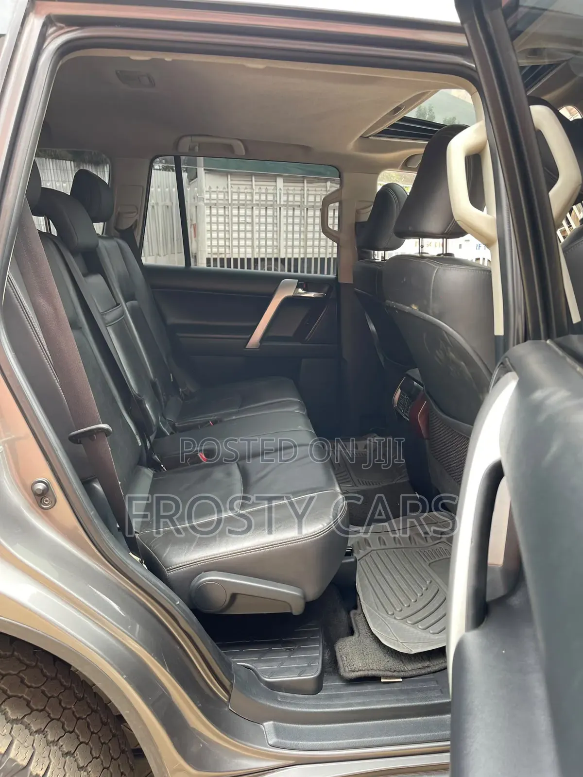 Toyota Land Cruiser Prado 2.8 D-4D 2015 Gray