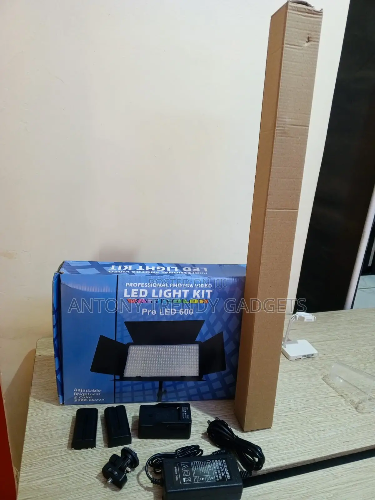 LED-U600 Professional Photography Light Kit With Adjustable Stand