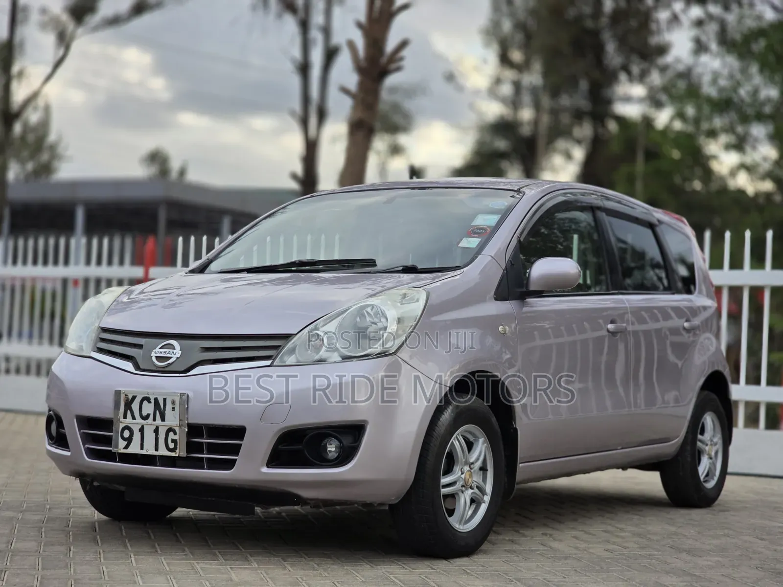 Nissan Note 1.4 2010 Silver