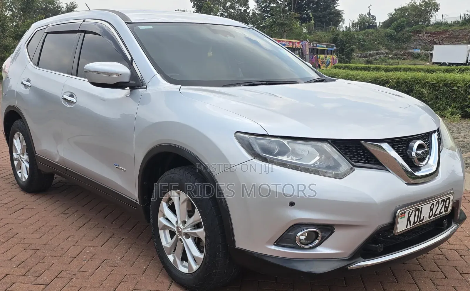 Nissan X-Trail 2016 Silver