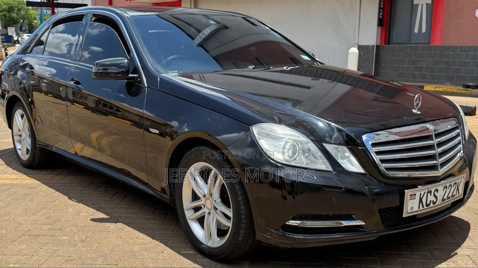 Mercedes-Benz E250 2012 Matt Black