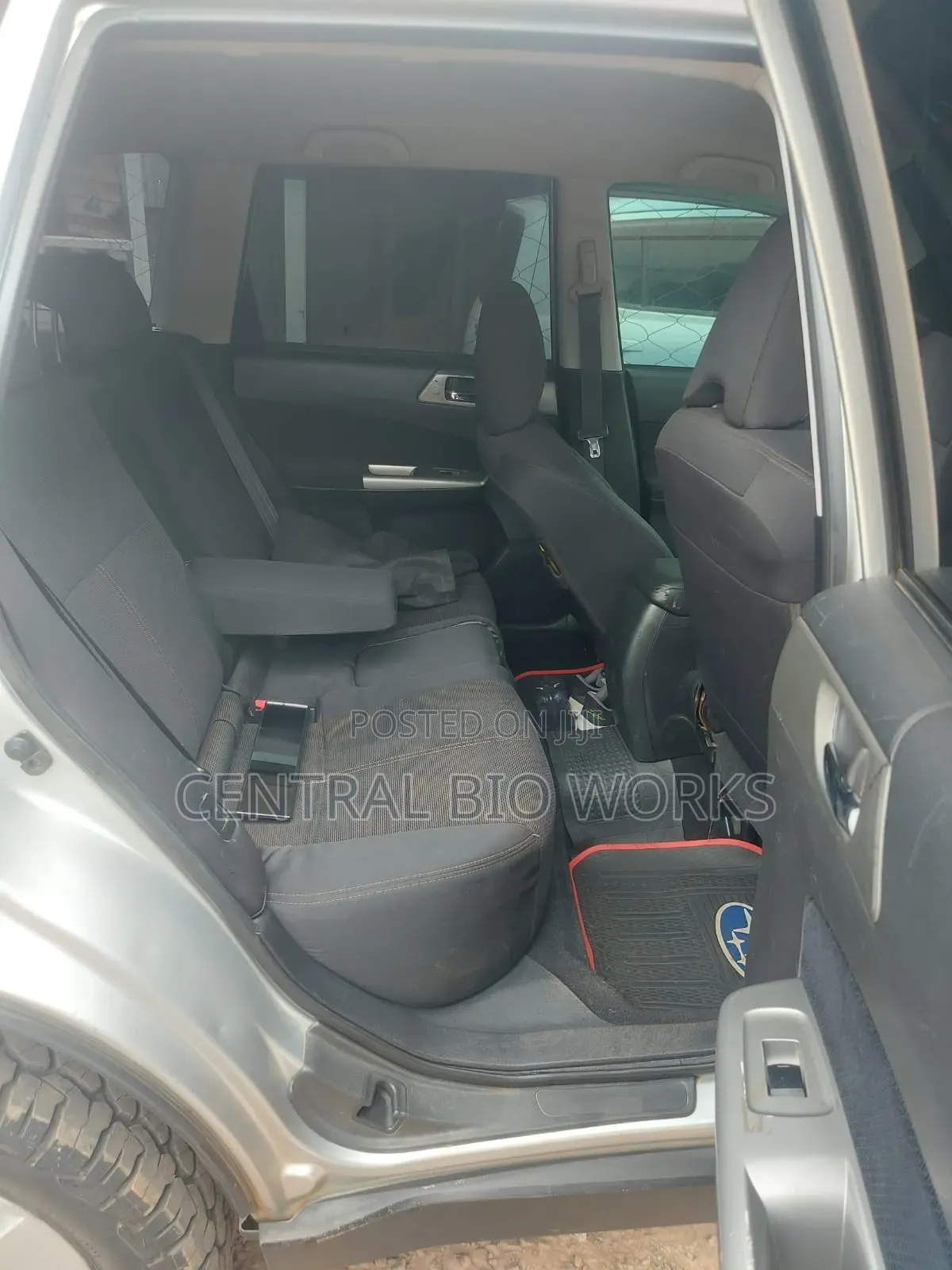 Subaru Forester 2010 Silver