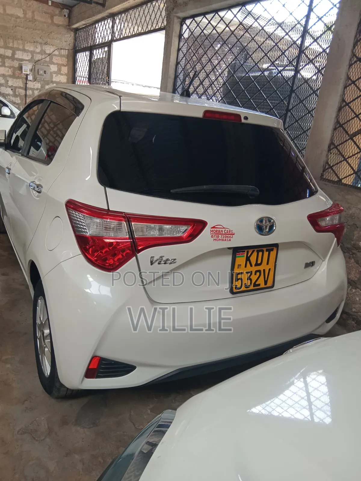 Toyota Vitz 2017 White