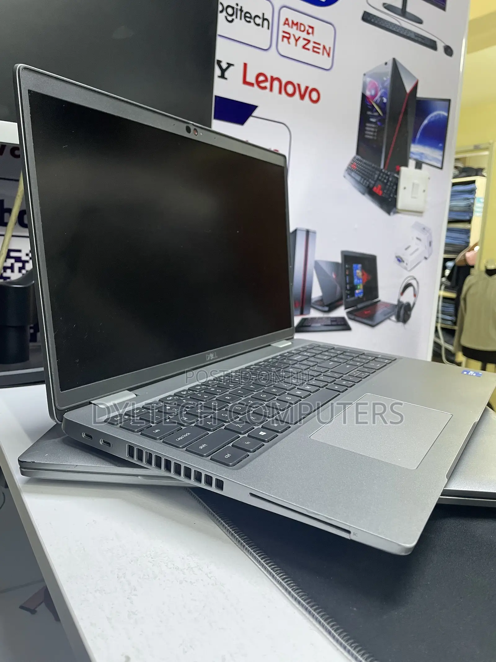 Laptop Dell Latitude 5520 8GB Intel Core i5 SSD 256GB