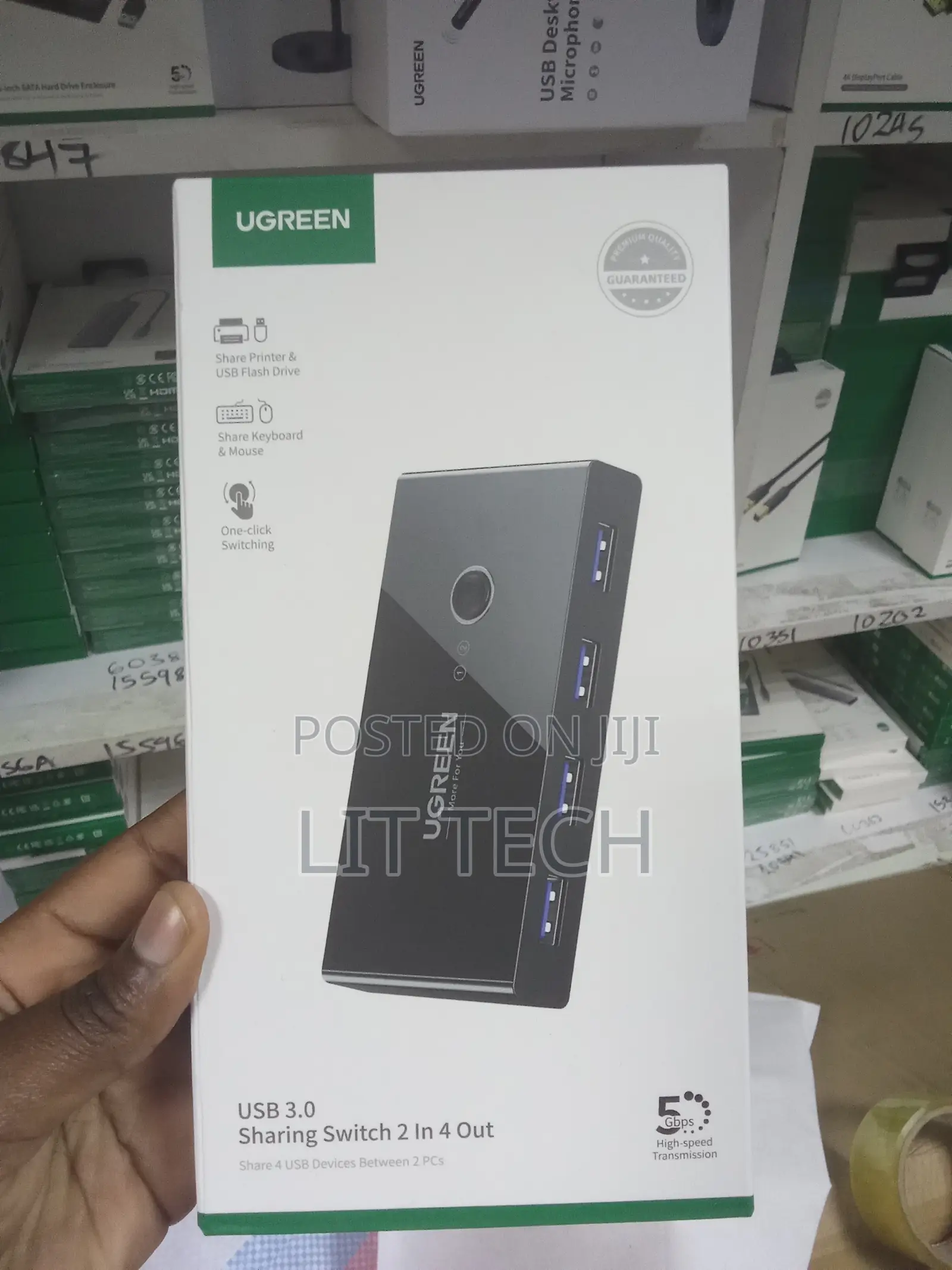 UGREEN US216 (Model 30768) USB 3.0 2-in-4-Out Sharing Switch Box