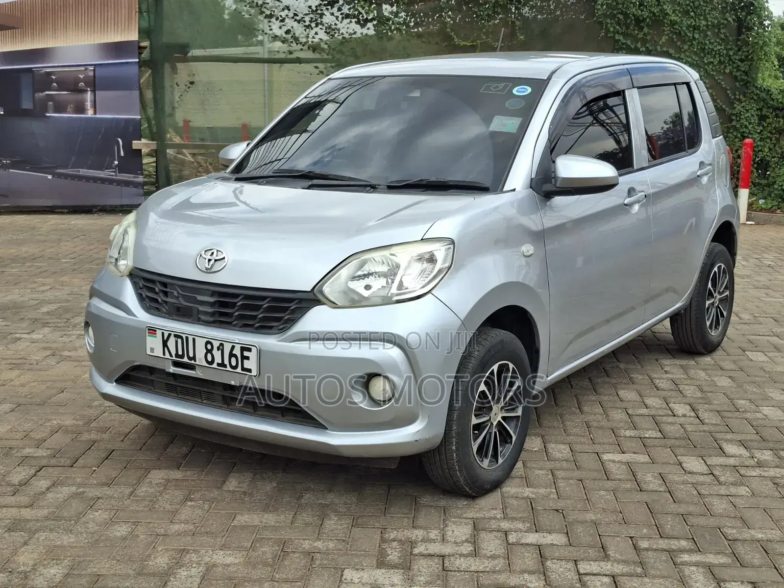 Toyota Passo 1.0 FWD 2018 Silver