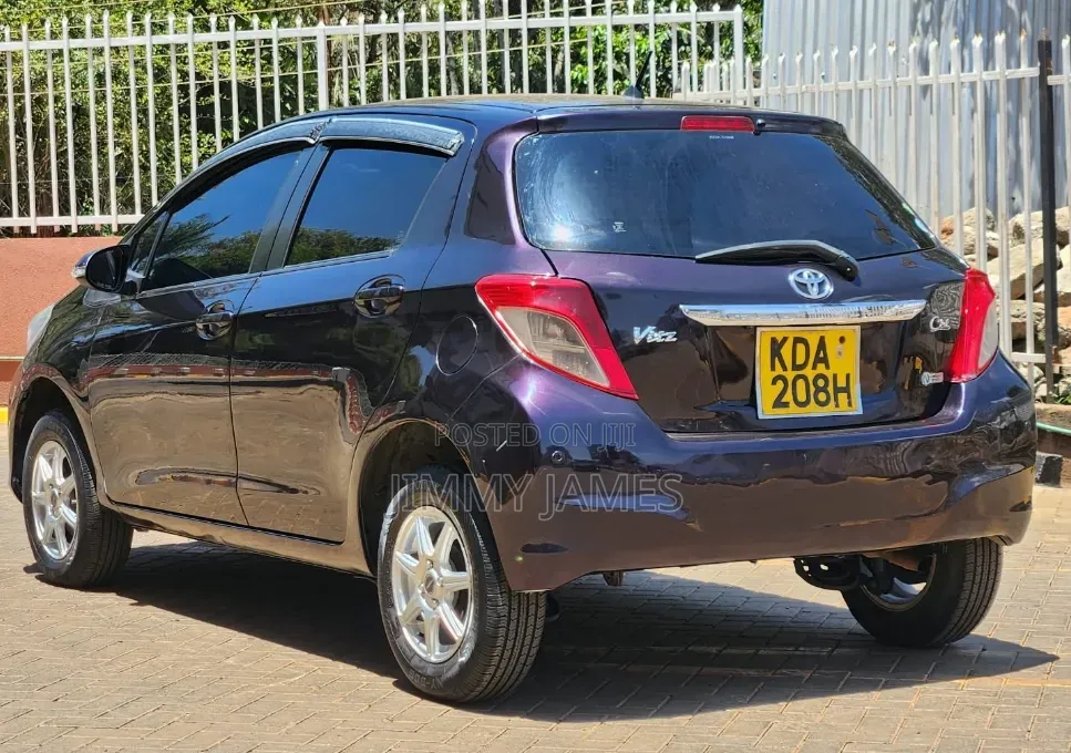 Toyota Vitz 2013 Purple