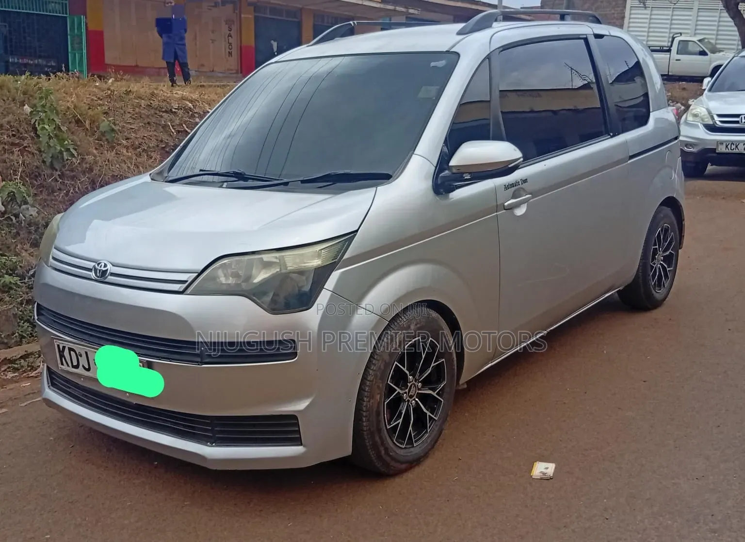 Toyota Spade 2015 Silver