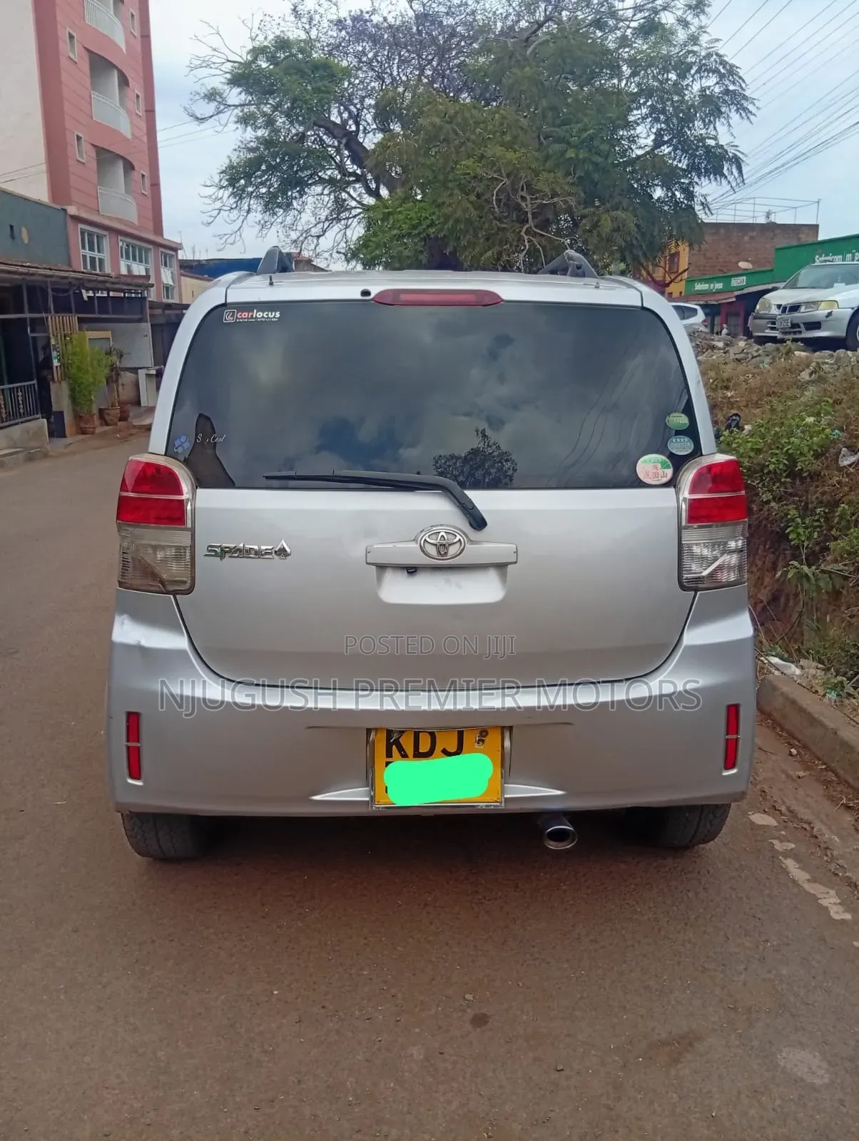 Toyota Spade 2015 Silver