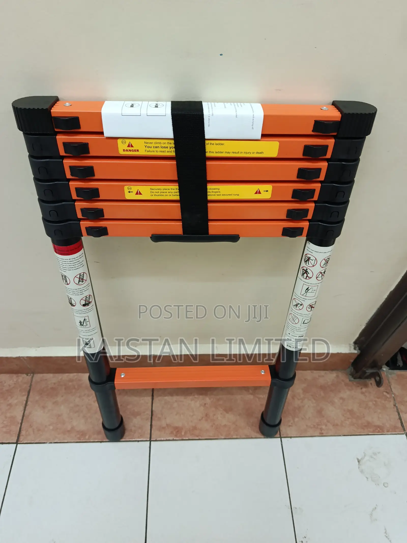 2.7M Aluminium Telescopic Ladder / 7 Step Single Telescopic Ladder