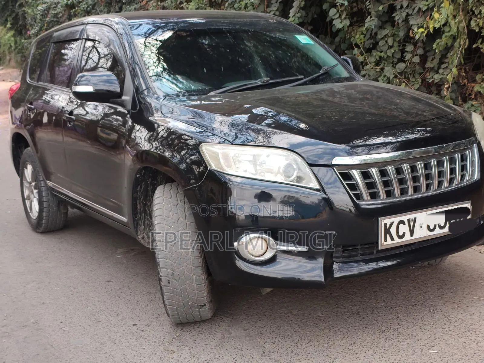 Toyota Vanguard 2012 Black
