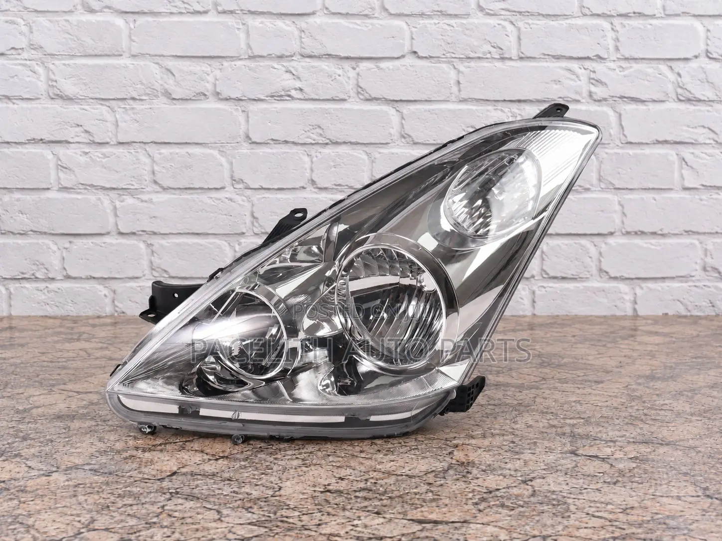 Head Lamp / Light Toyota Wish 2004/2005