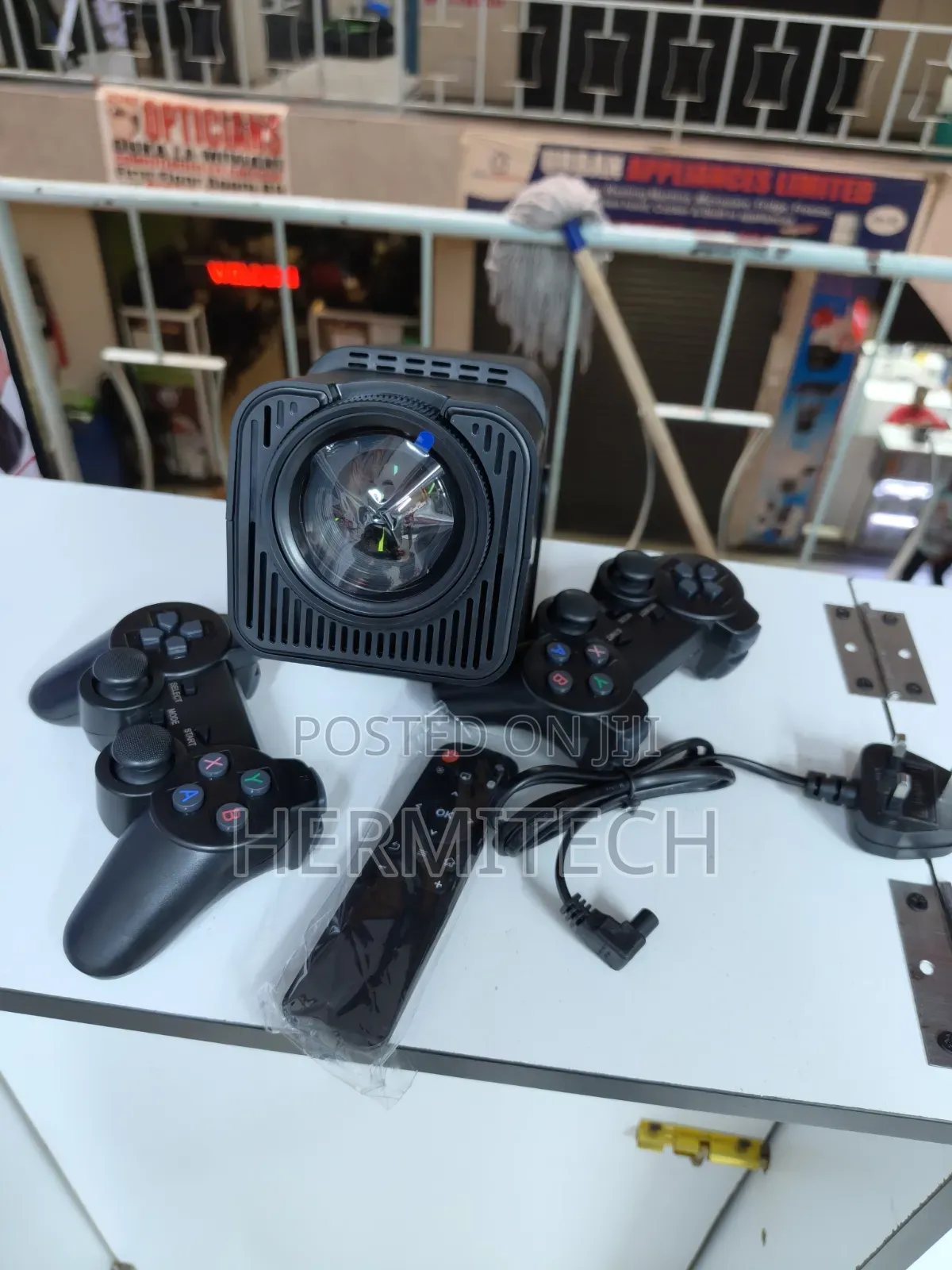 HY320 Pro Portable Projector for Home Gaming and Movies
