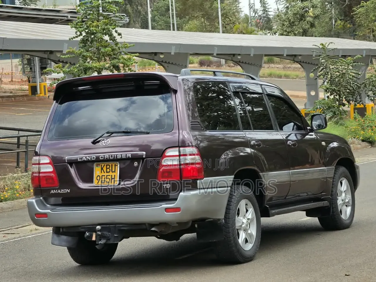 Toyota Land Cruiser 100 4.2 2006 Gray