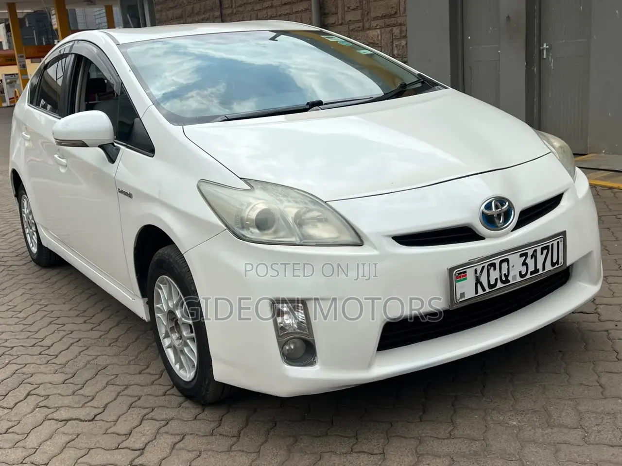 Toyota Prius 2011 White